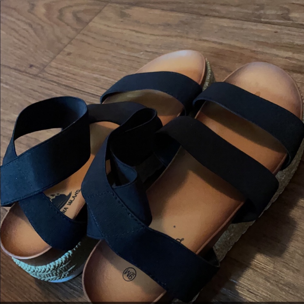 Black platform sandals